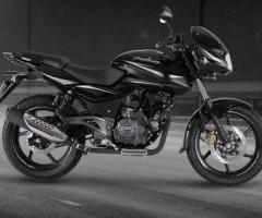 Pulsar 180 black colour